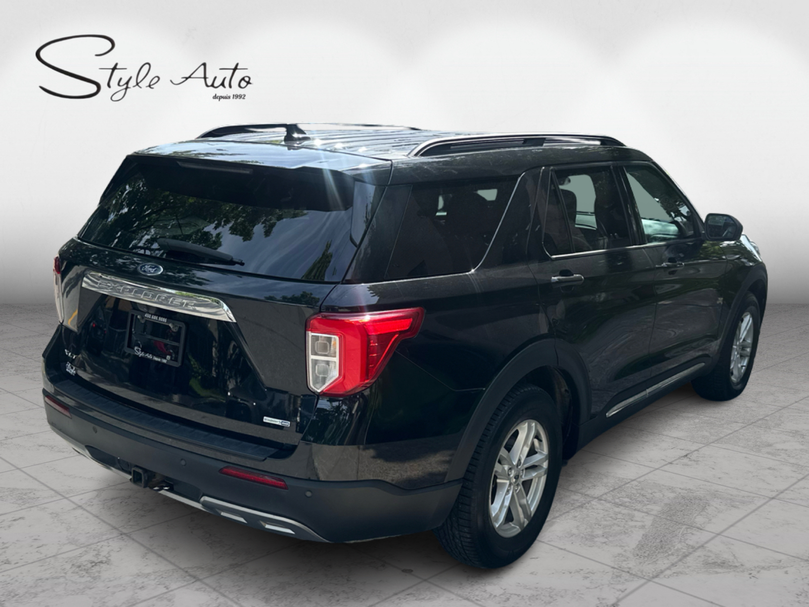2020 Ford Explorer - Image 6