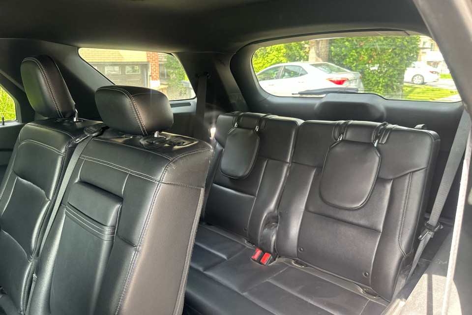 2020 Ford Explorer - Image 18