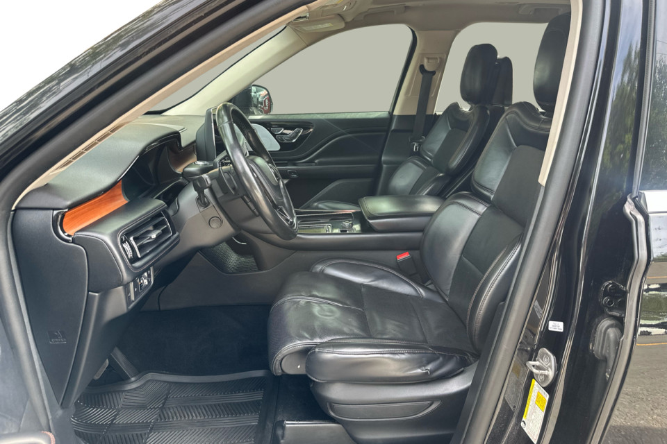 2020 Lincoln Aviator - Image 12