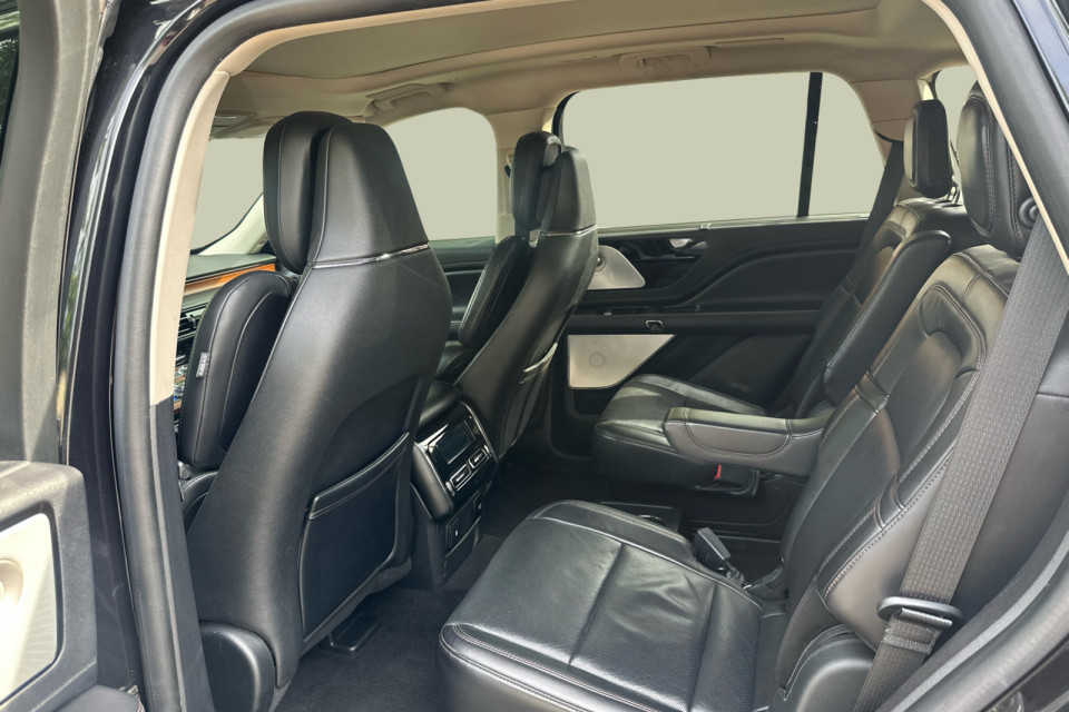 2020 Lincoln Aviator - Image 13