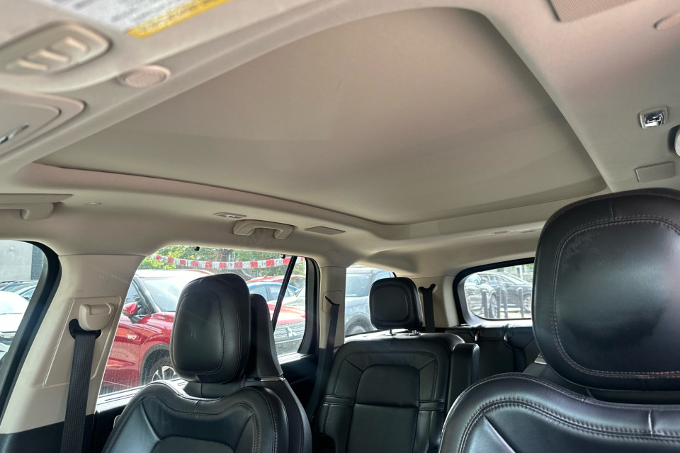 2020 Lincoln Aviator - Image 15