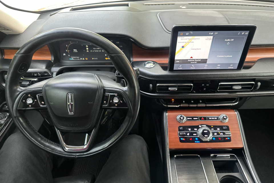 2020 Lincoln Aviator - Image 16