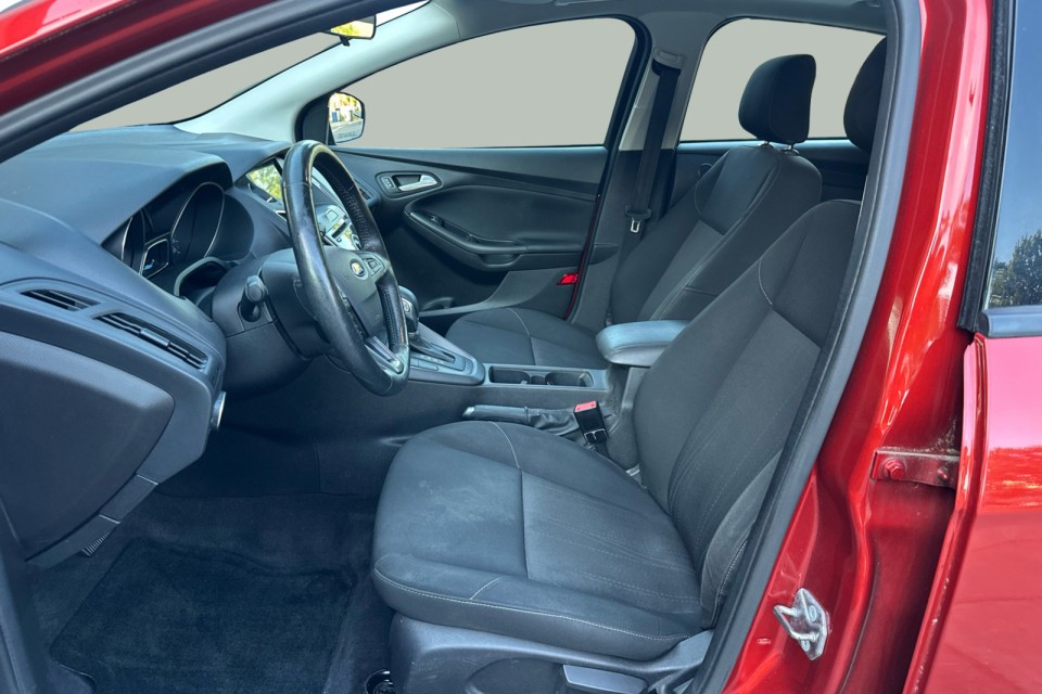 2018 Ford Focus - Image 11