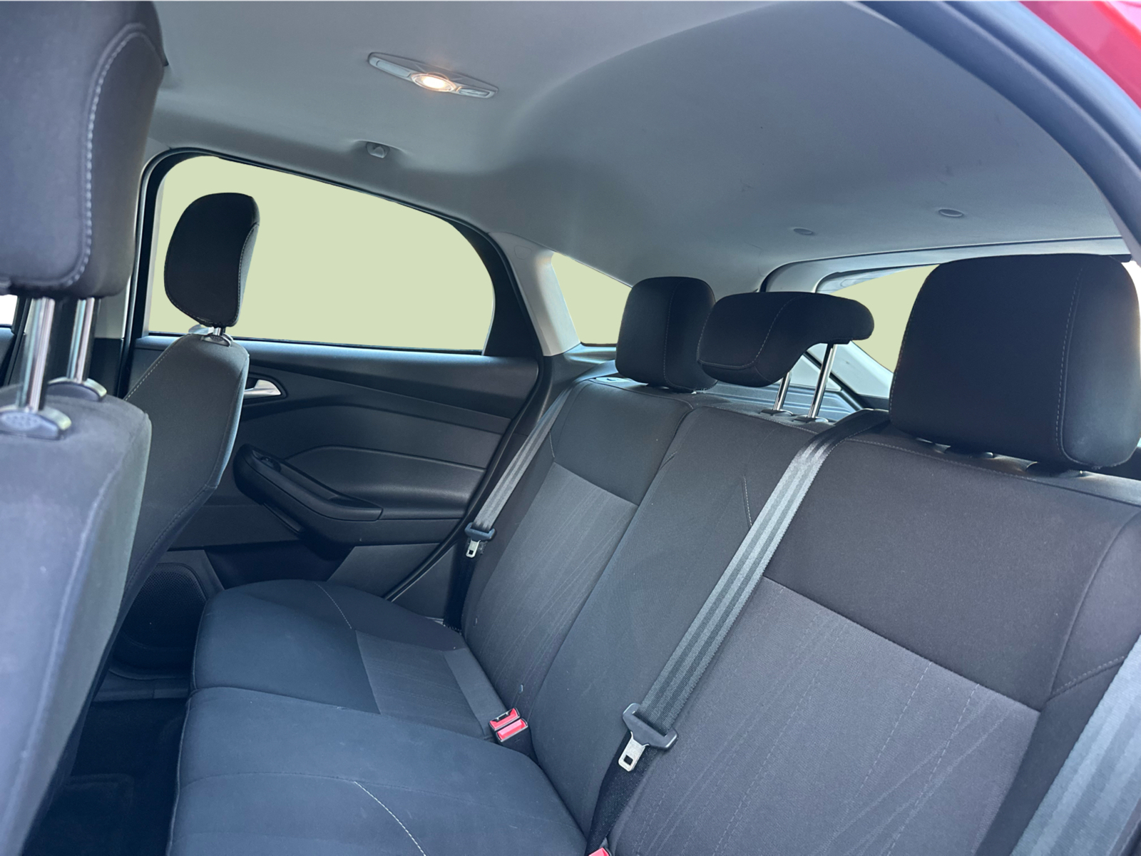 2018 Ford Focus - Image 12