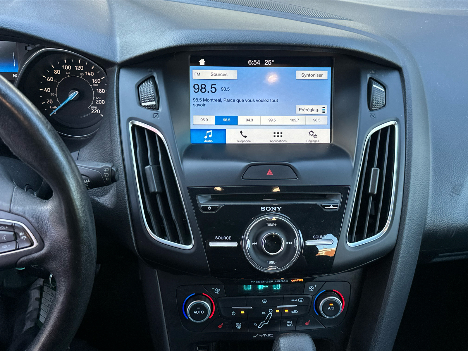 2018 Ford Focus - Image 14