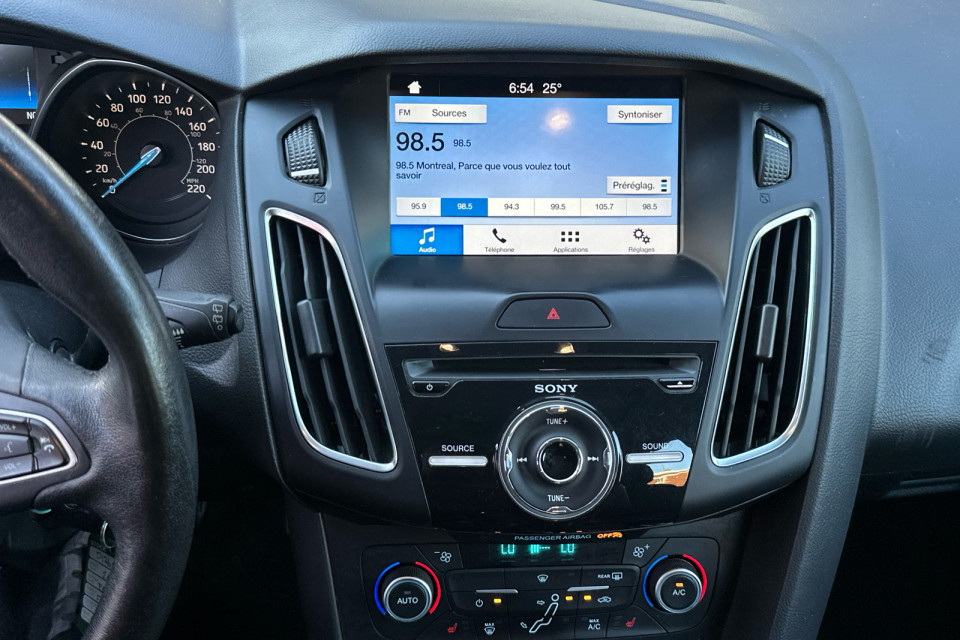 2018 Ford Focus - Image 14