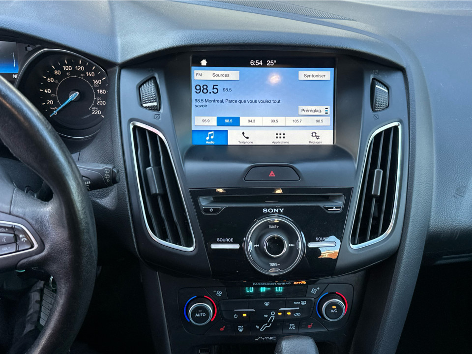 2018 Ford Focus - Image 14
