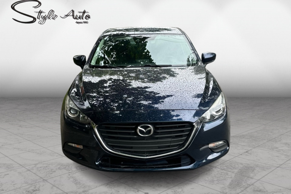 2018 Mazda Mazda3 - Image 2