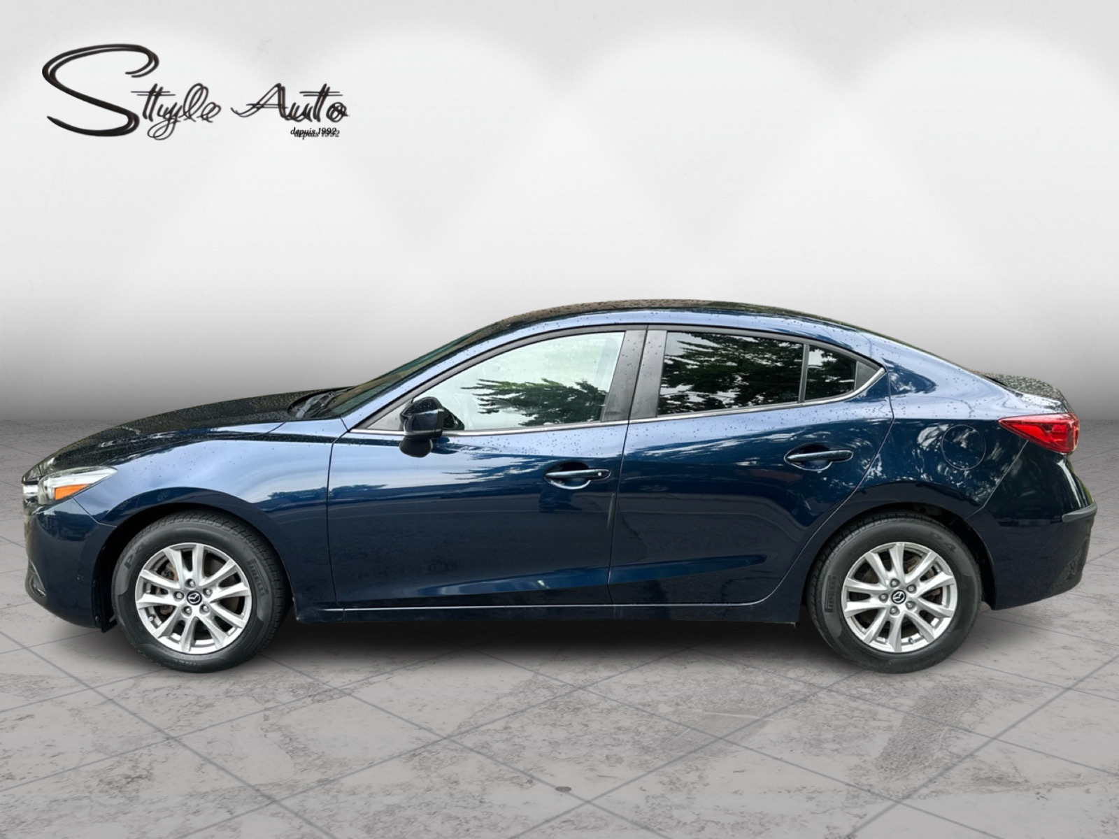 2018 Mazda Mazda3 - Image 3