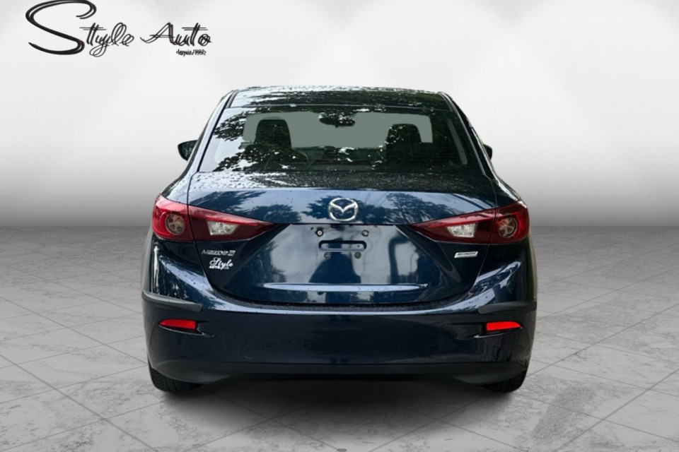 2018 Mazda Mazda3 - Image 5