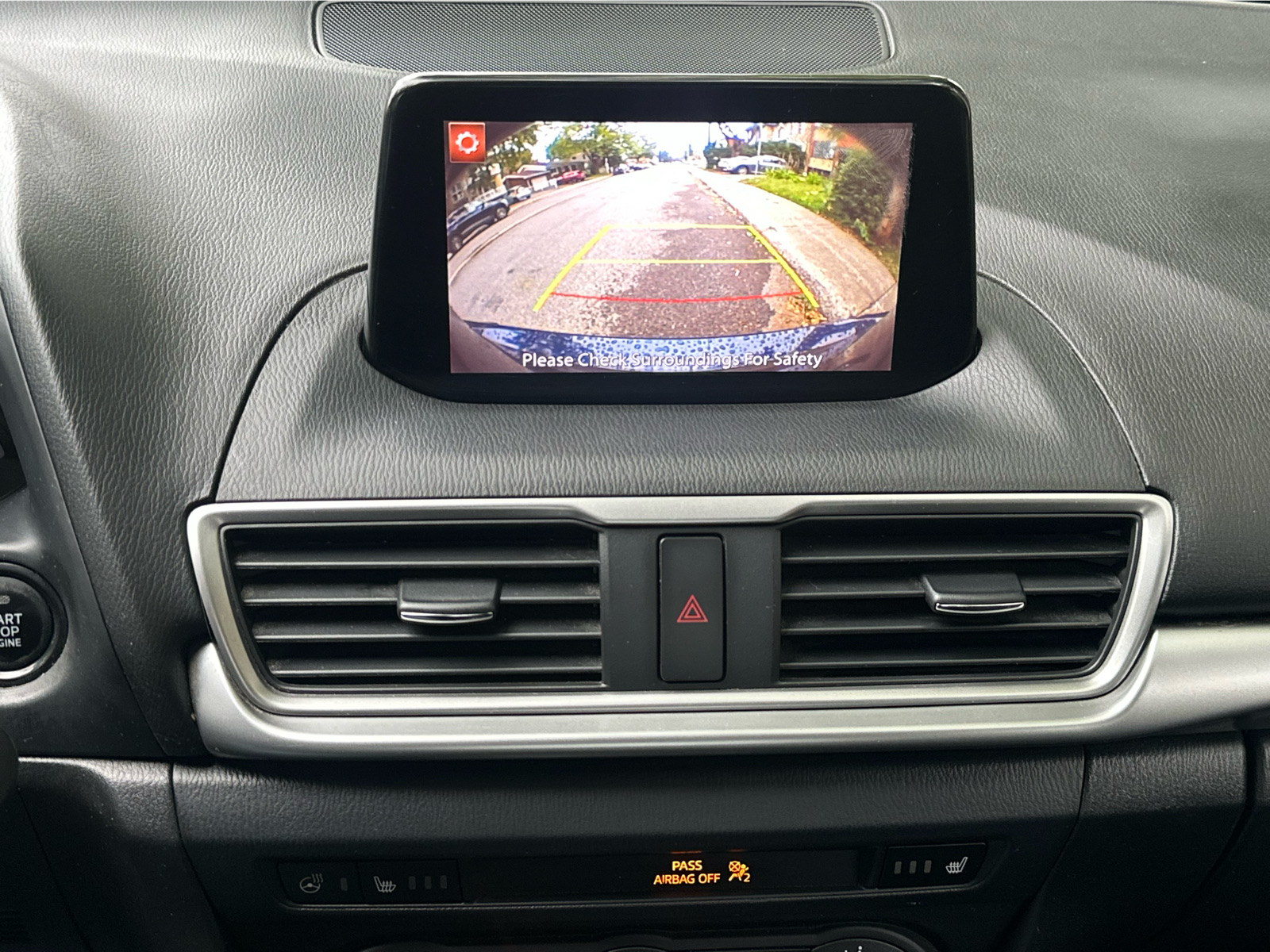 2018 Mazda Mazda3 - Image 14