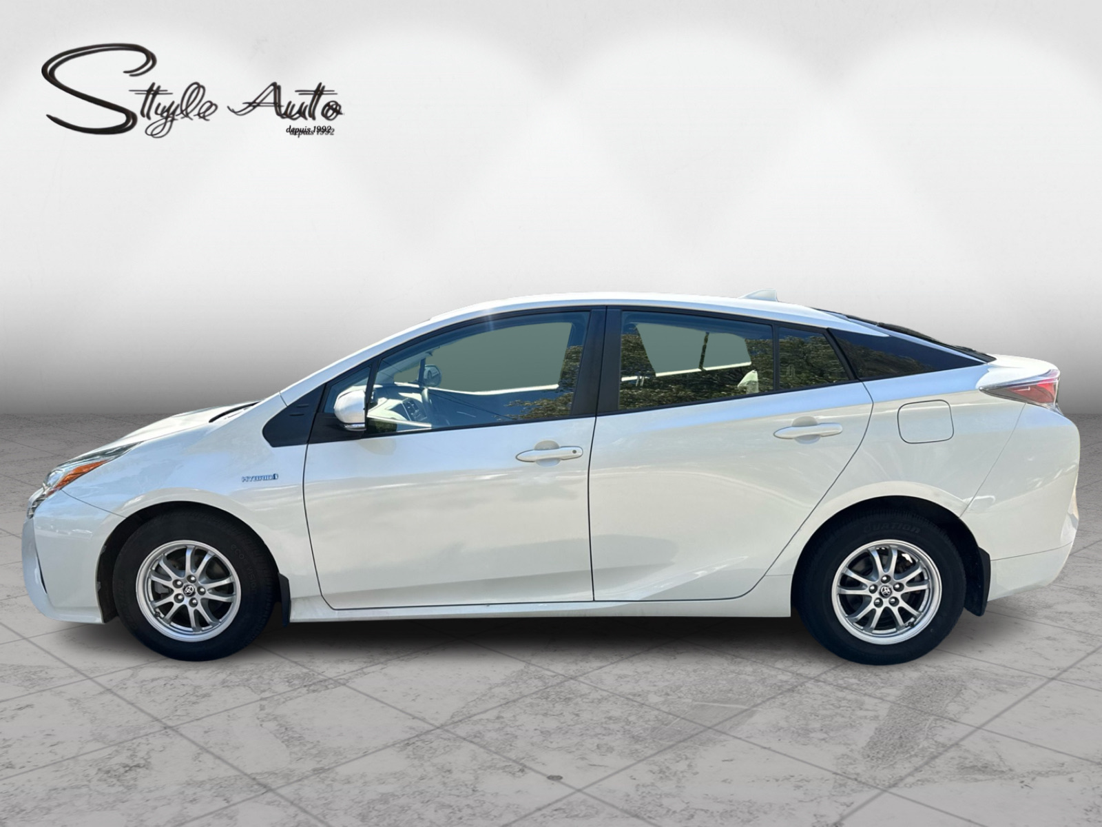 2017 Toyota Prius - Image 3