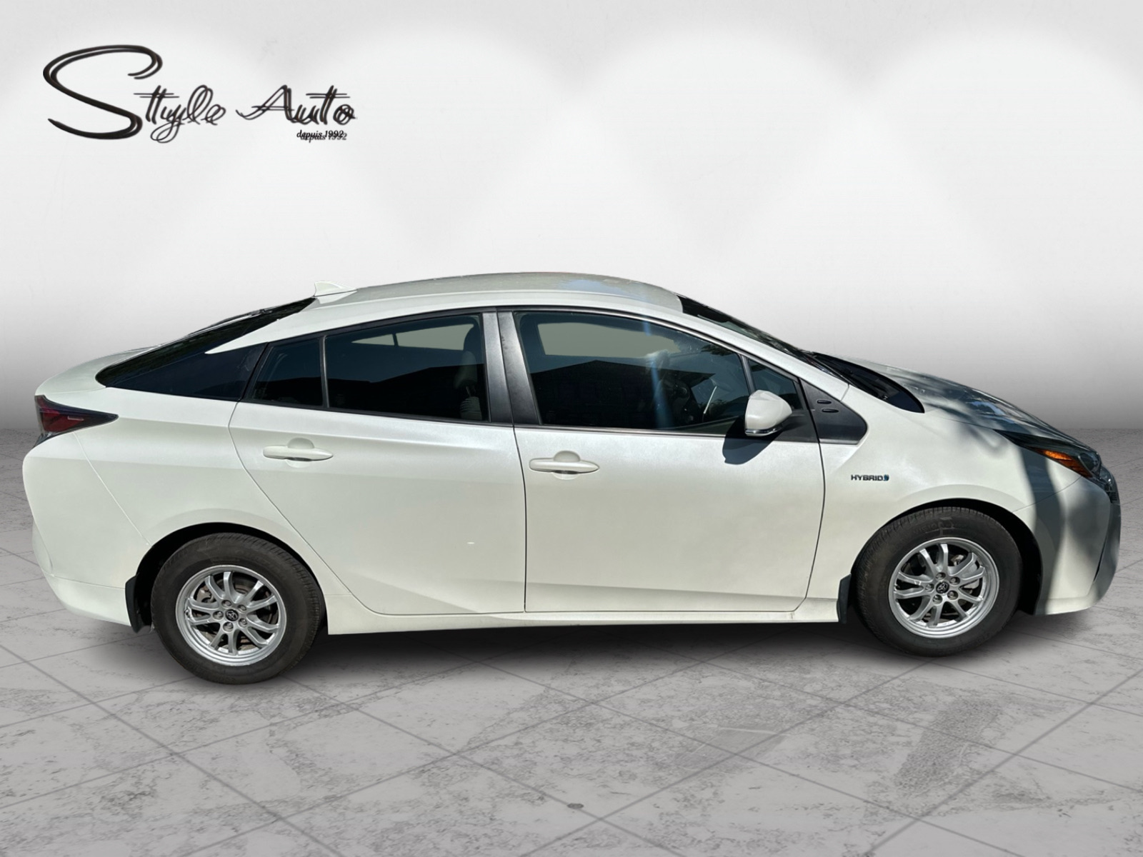 2017 Toyota Prius - Image 7