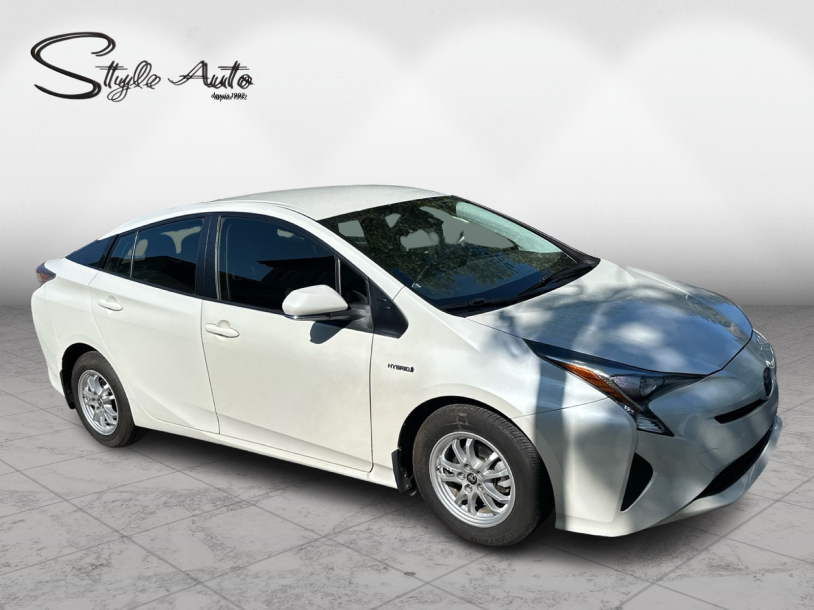 2017 Toyota Prius - Image 8