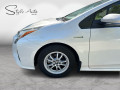 2017 Toyota Prius - Thumbnail 9