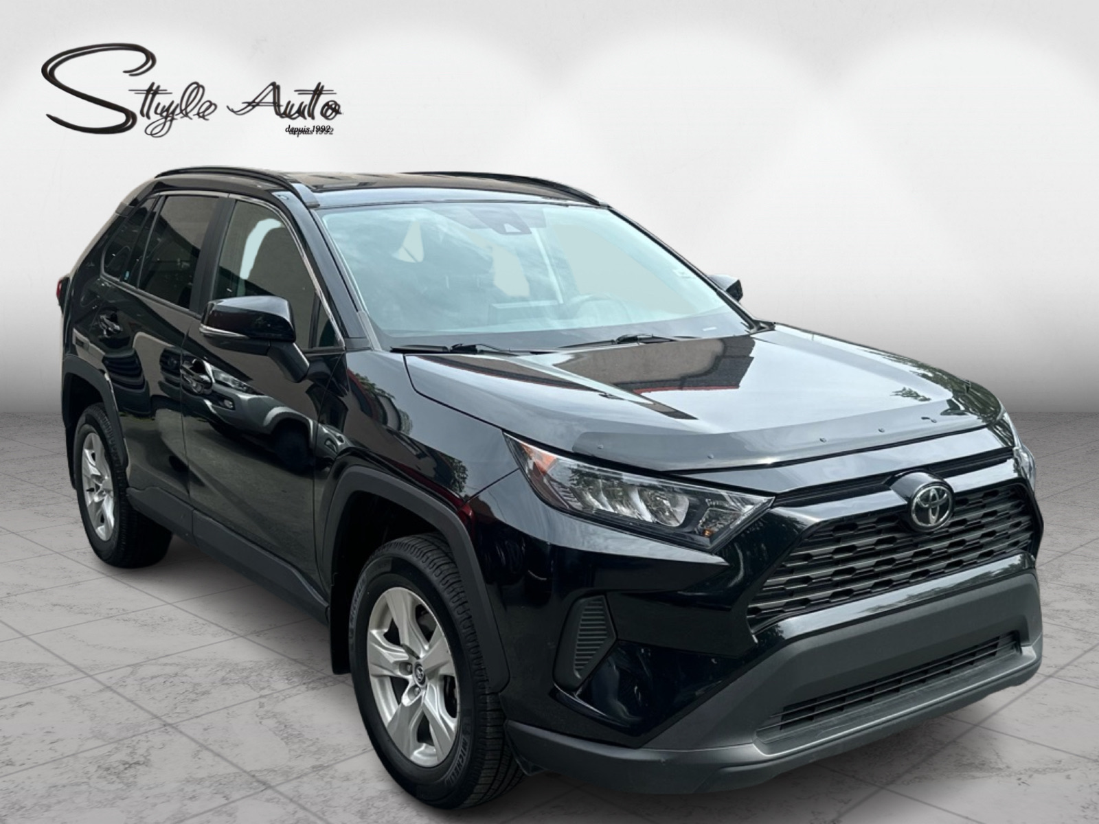 2019 Toyota RAV4 - Image 8