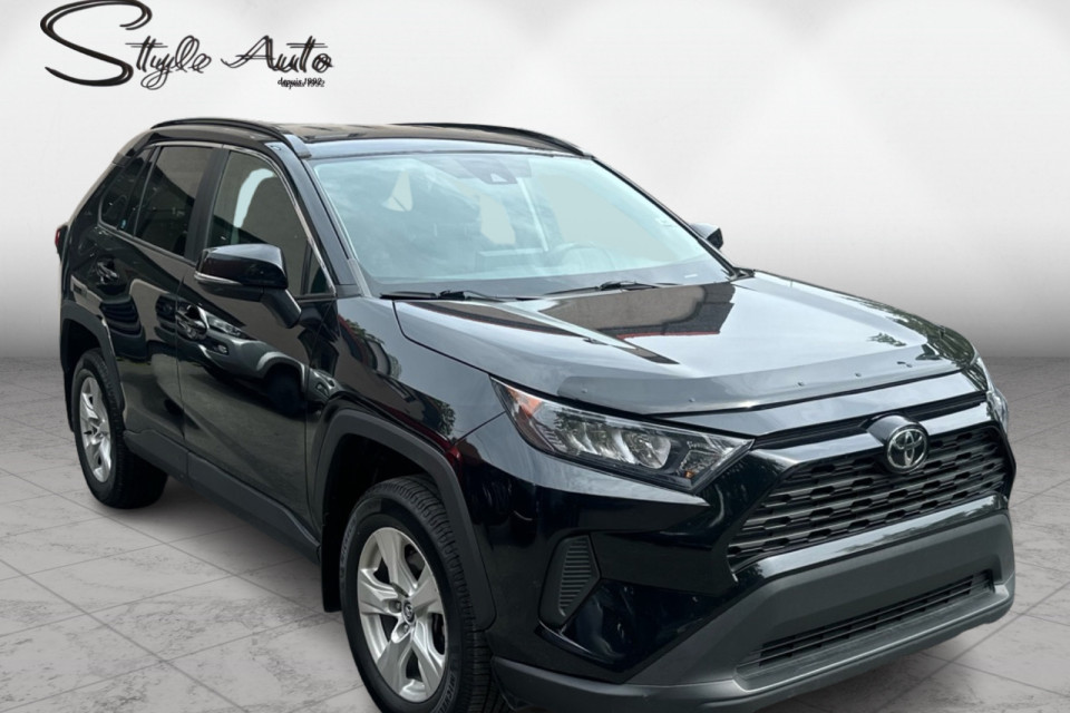 2019 Toyota RAV4 - Image 8