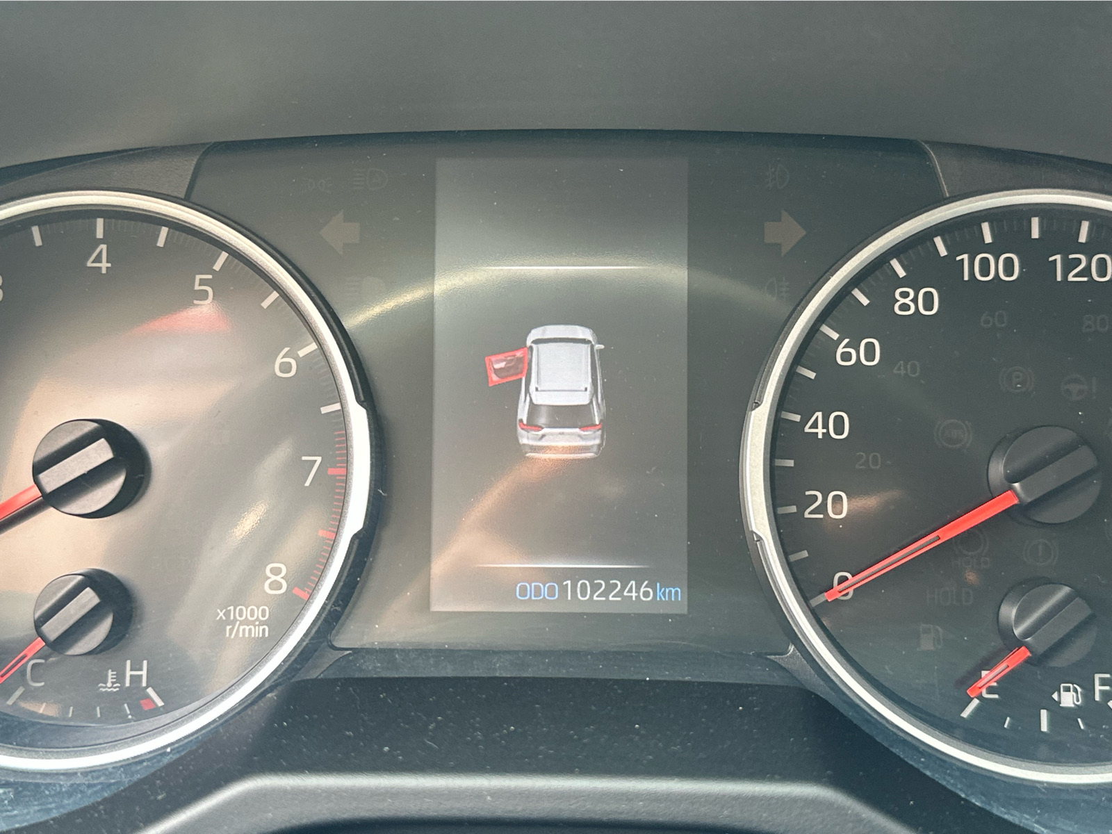 2019 Toyota RAV4 - Image 17