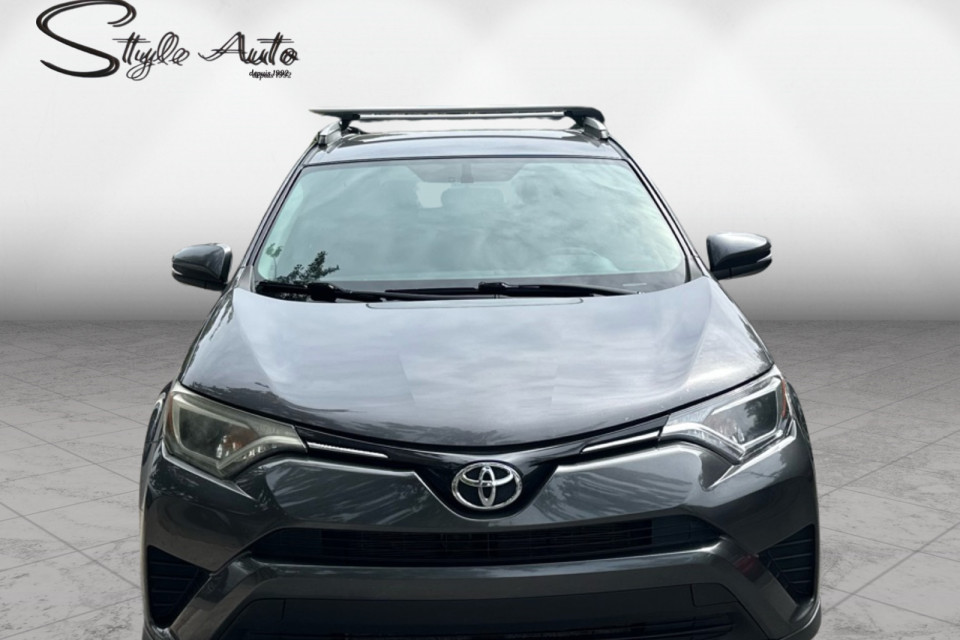 2016 Toyota RAV4 - Image 2