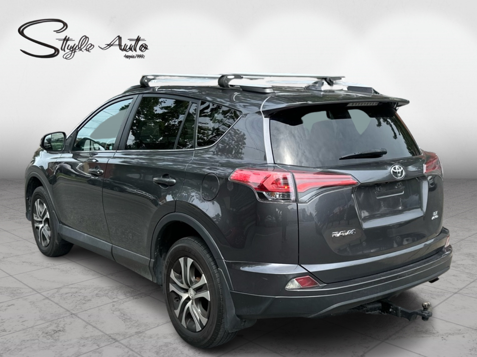 2016 Toyota RAV4 - Image 4