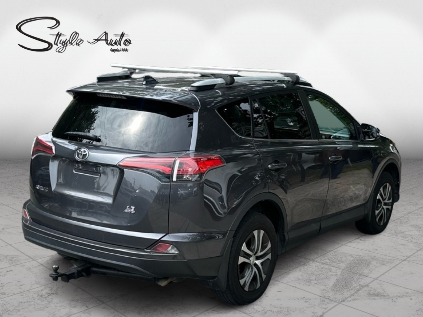 2016 Toyota RAV4 - Image 6