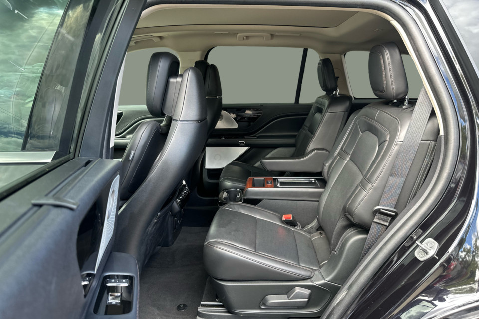 2022 Lincoln Aviator - Image 12