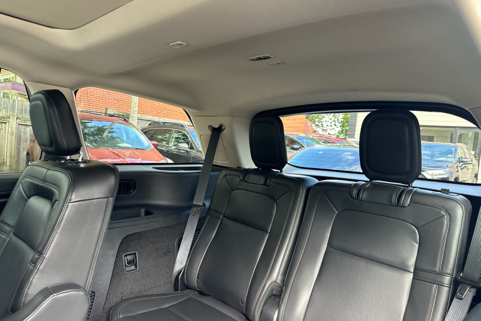 2022 Lincoln Aviator - Image 19