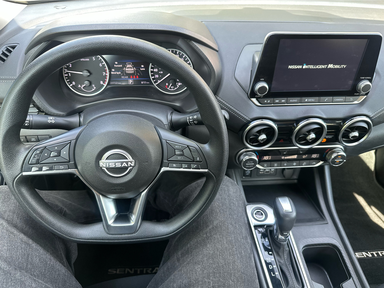 2024 Nissan Sentra - Image 18