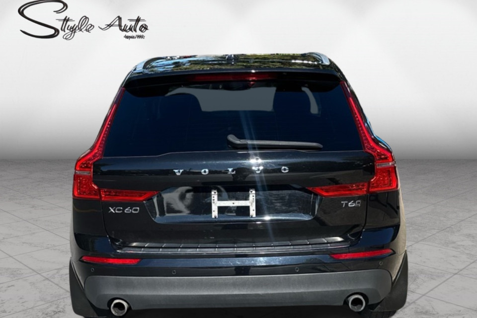 2021 Volvo XC60 - Image 5