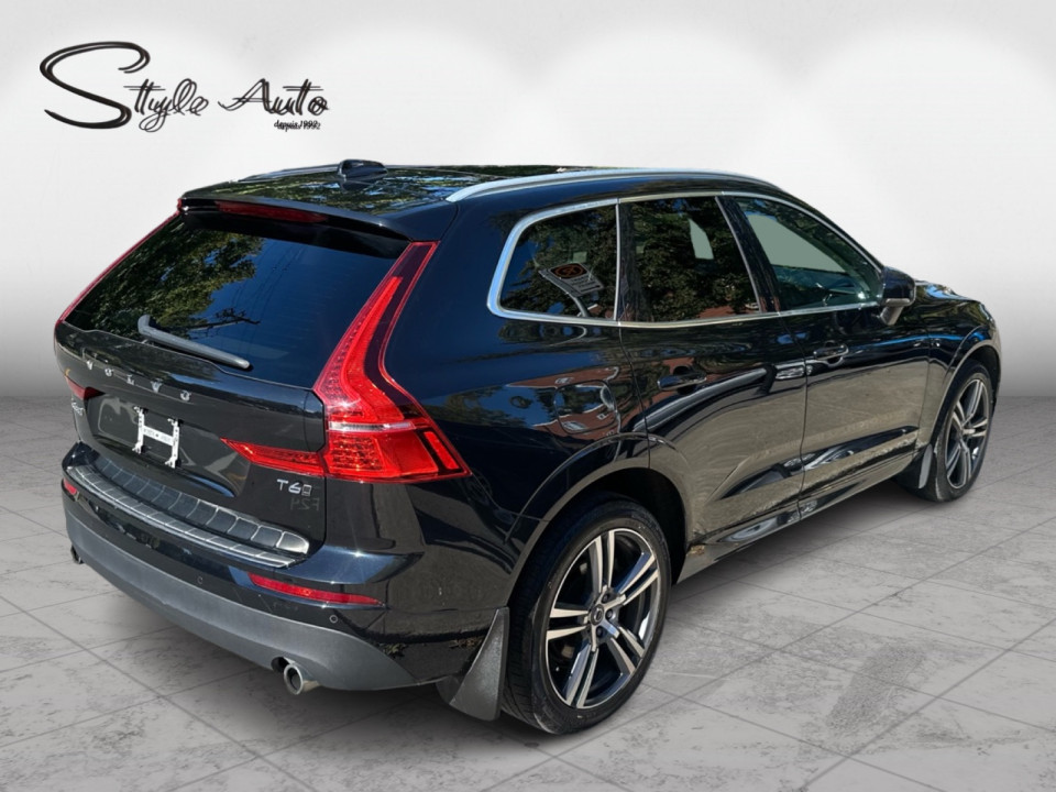 2021 Volvo XC60 - Image 6