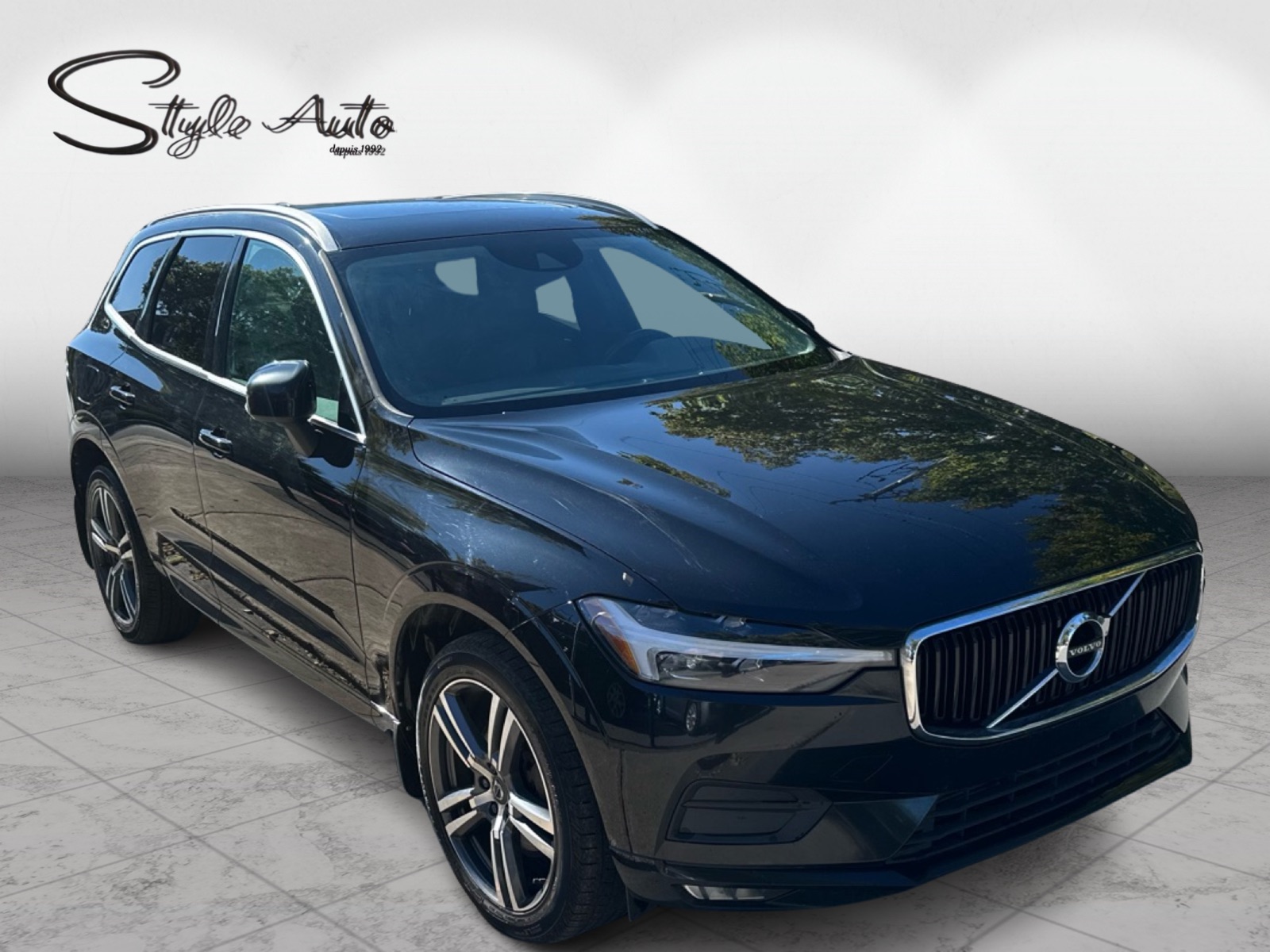 2021 Volvo XC60 - Image 8