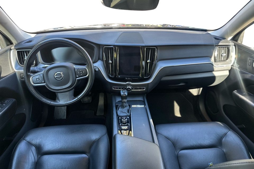 2021 Volvo XC60 - Image 10