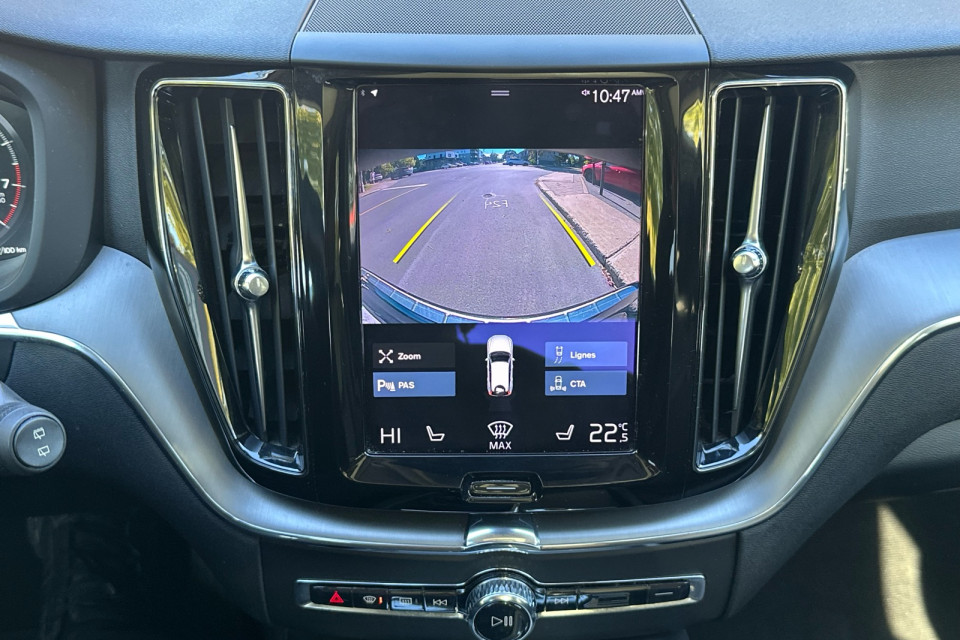 2021 Volvo XC60 - Image 15