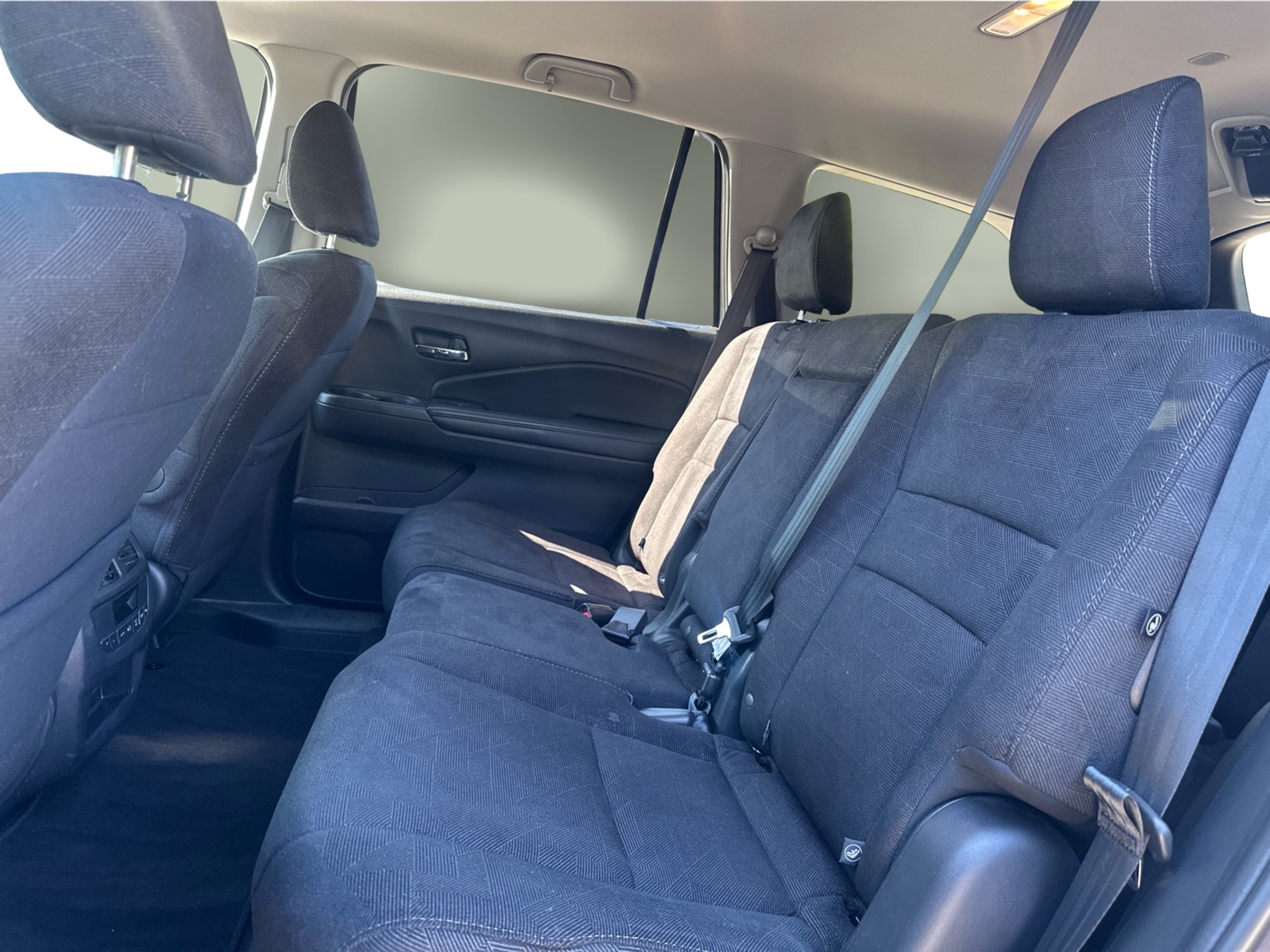 2020 Honda Pilot - Image 11