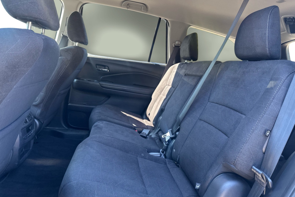 2020 Honda Pilot - Image 11