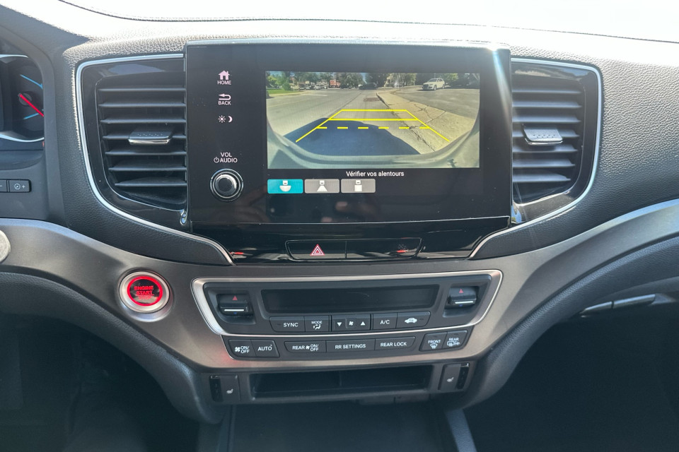 2020 Honda Pilot - Image 15