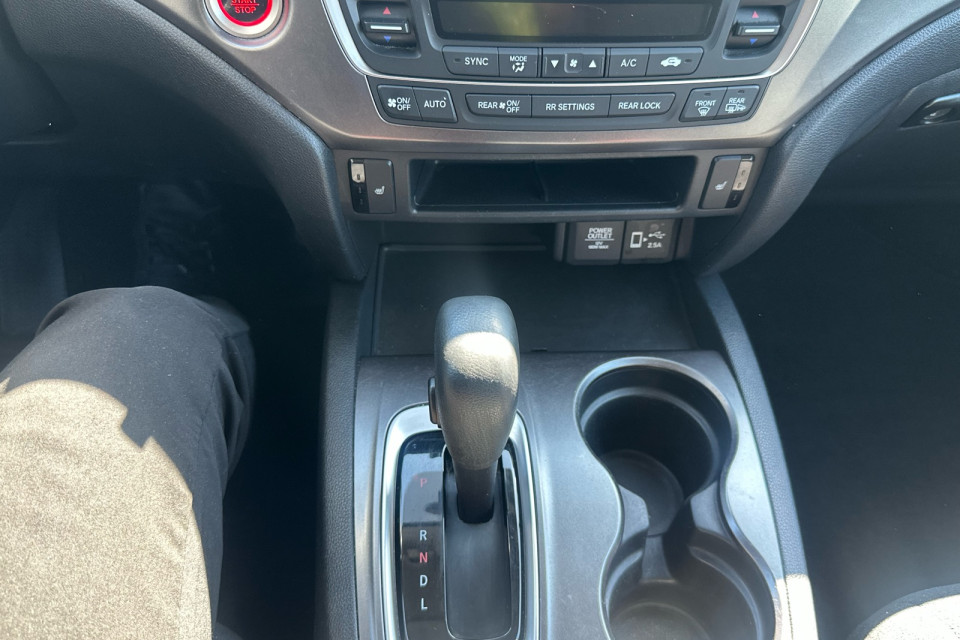 2020 Honda Pilot - Image 19