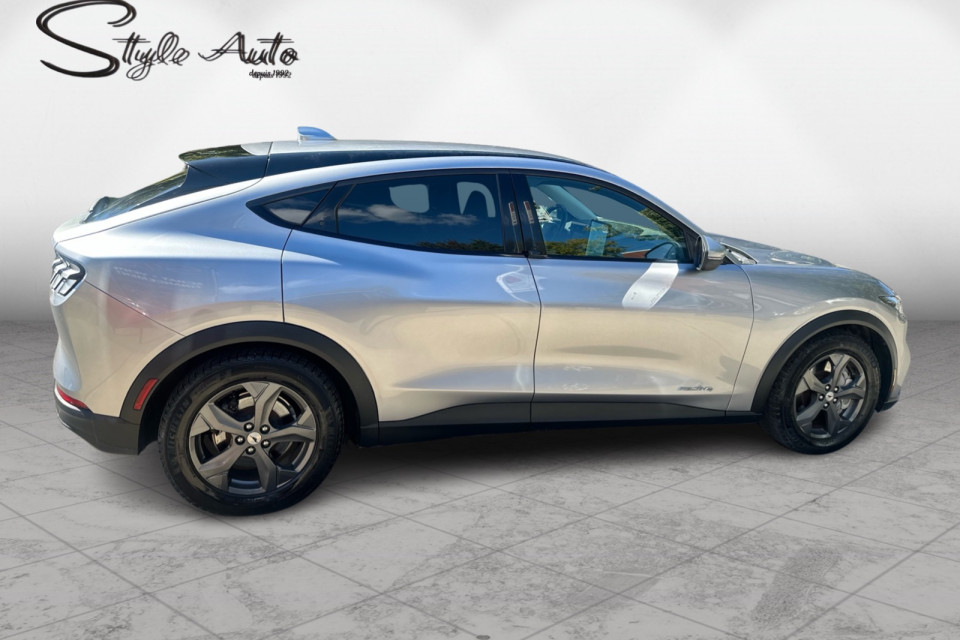 2021 Ford Mustang Mach-E - Image 7
