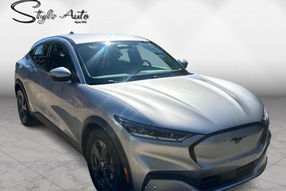 2021 Ford Mustang Mach-E - Image 8