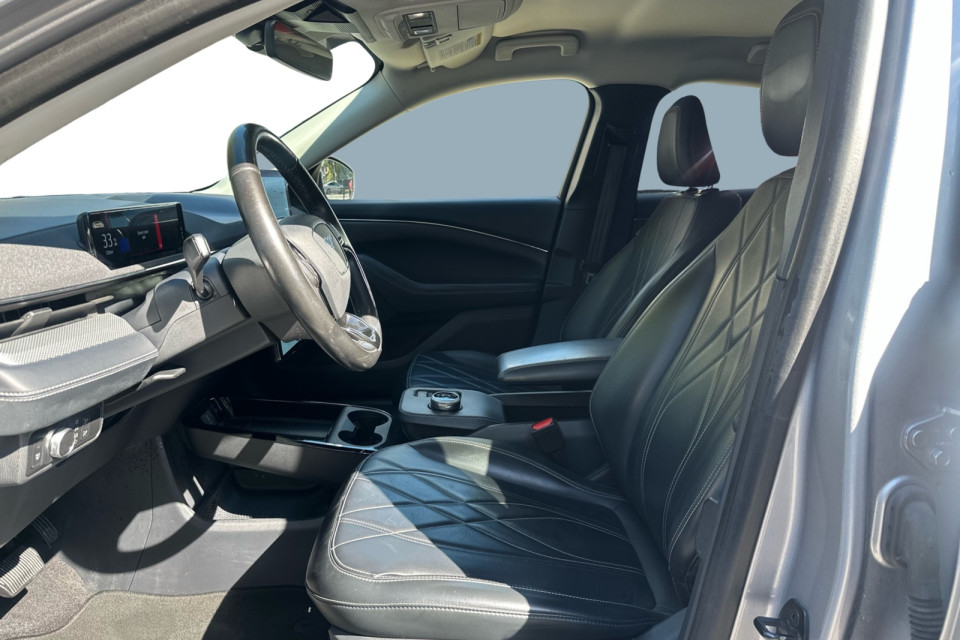 2021 Ford Mustang Mach-E - Image 11