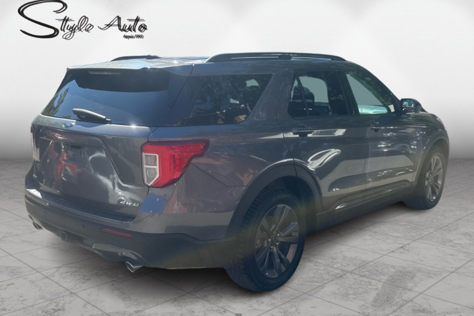 2021 Ford Explorer - Image 6