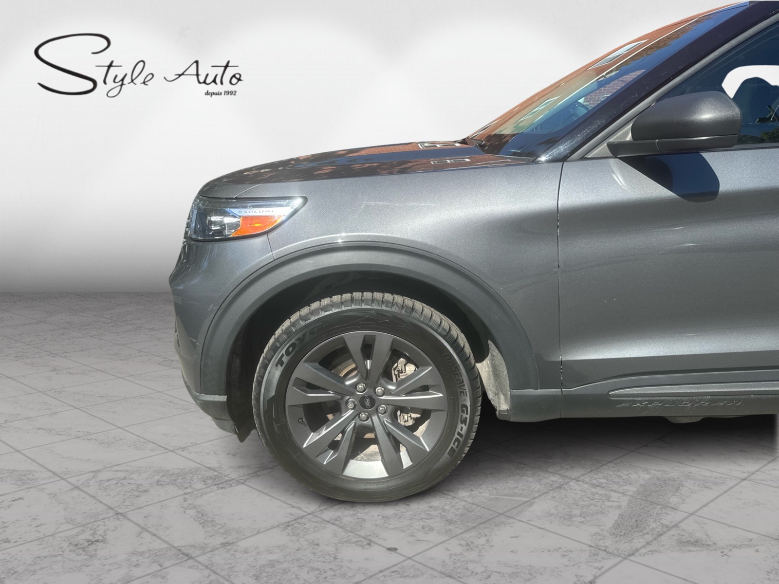 2021 Ford Explorer - Image 9
