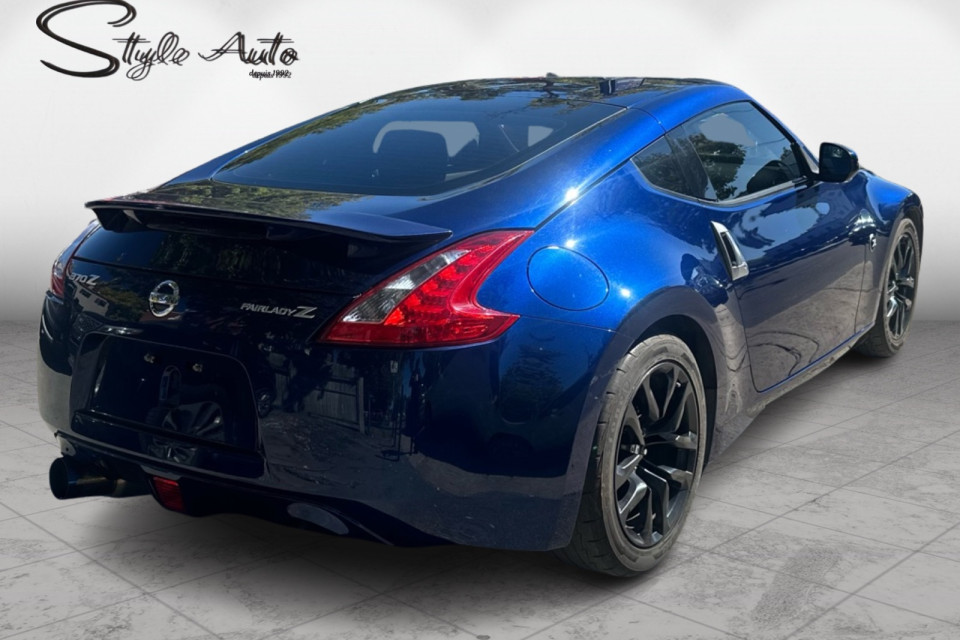2017 Nissan 370Z - Image 3