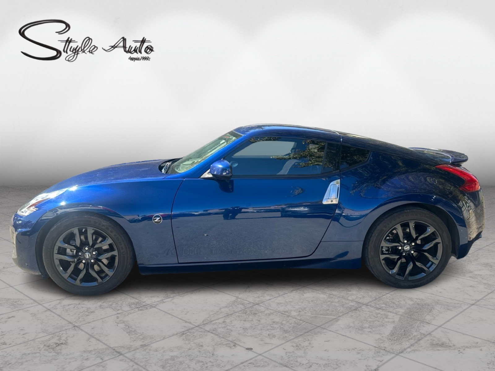 2017 Nissan 370Z - Image 4