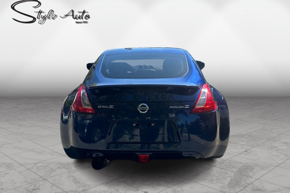 2017 Nissan 370Z - Image 5