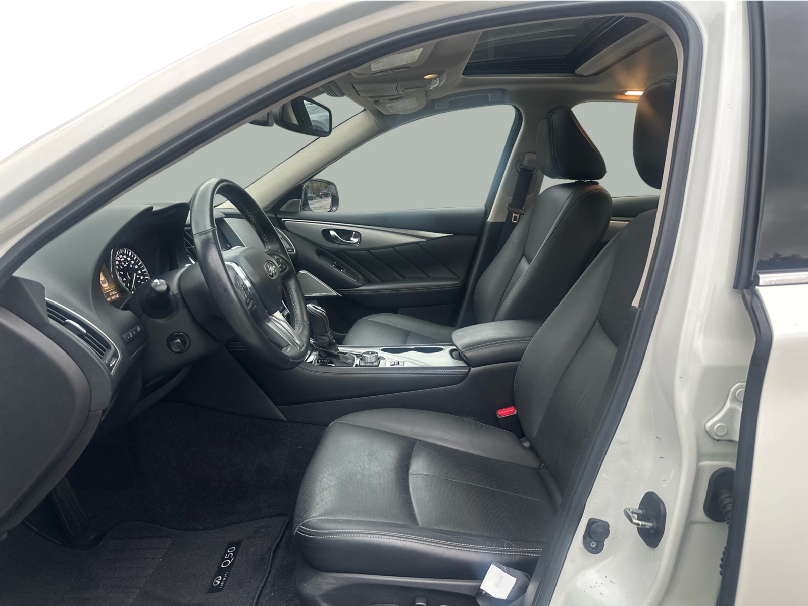 2022 INFINITI Q50 - Image 11