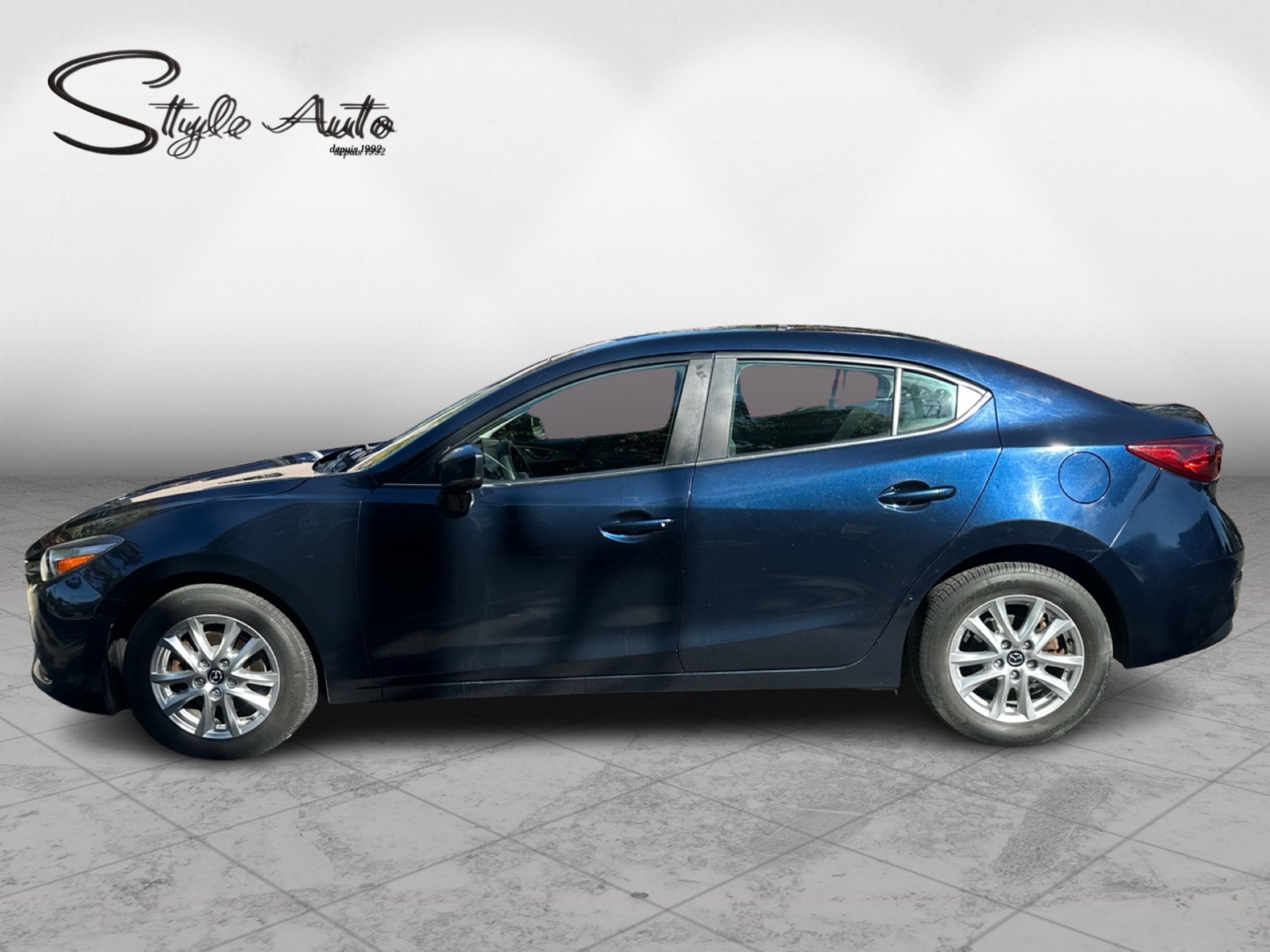 2018 Mazda Mazda3 - Image 3