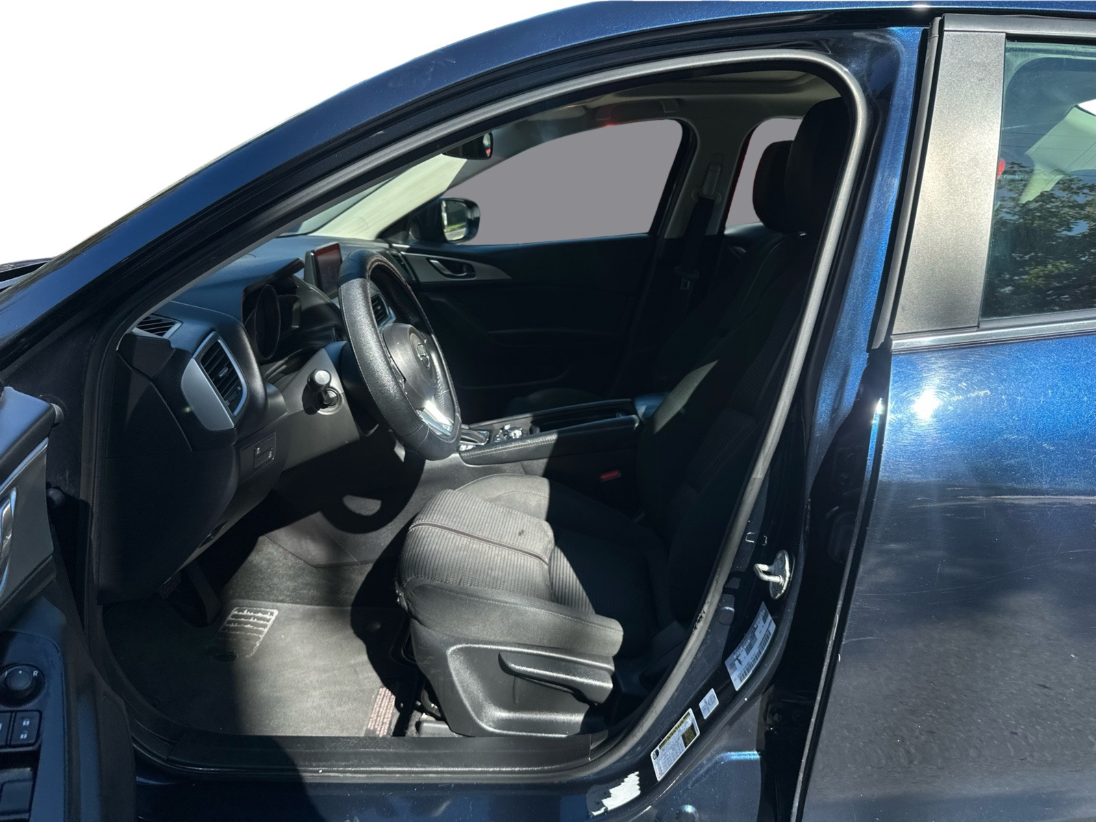 2018 Mazda Mazda3 - Image 11