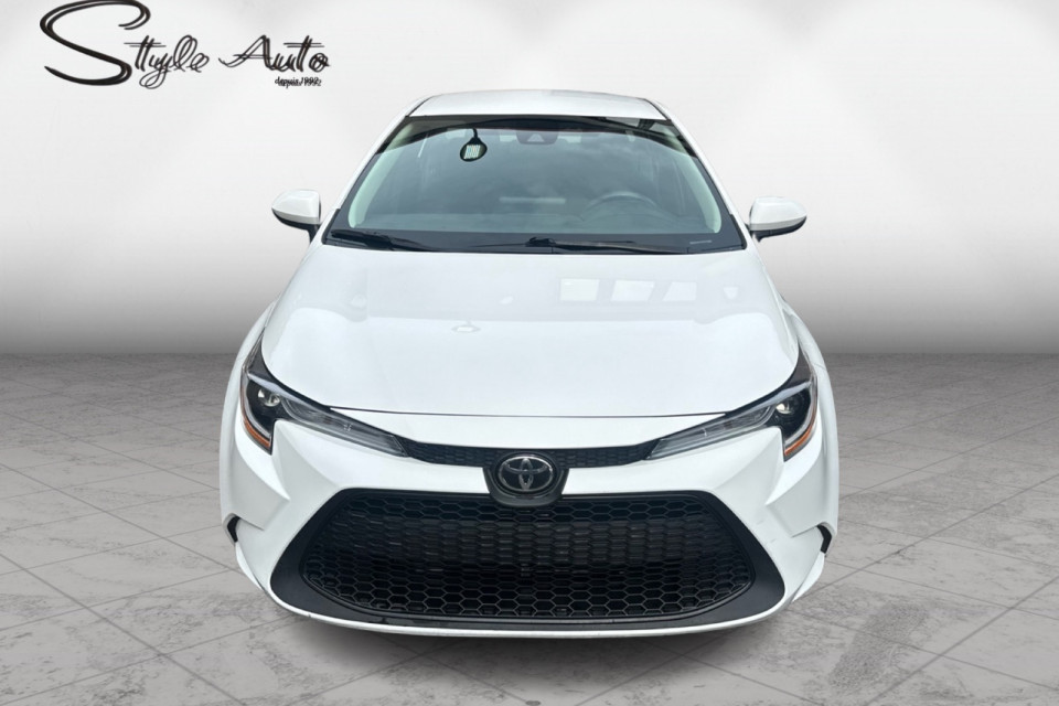 2021 Toyota Corolla - Image 2
