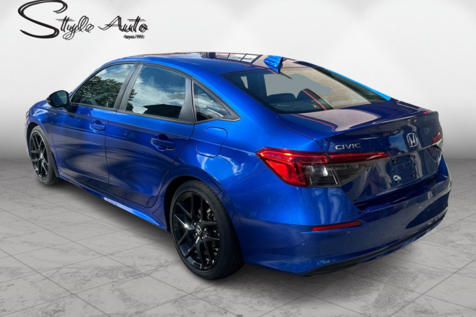 2022 Honda Civic Sedan - Image 4